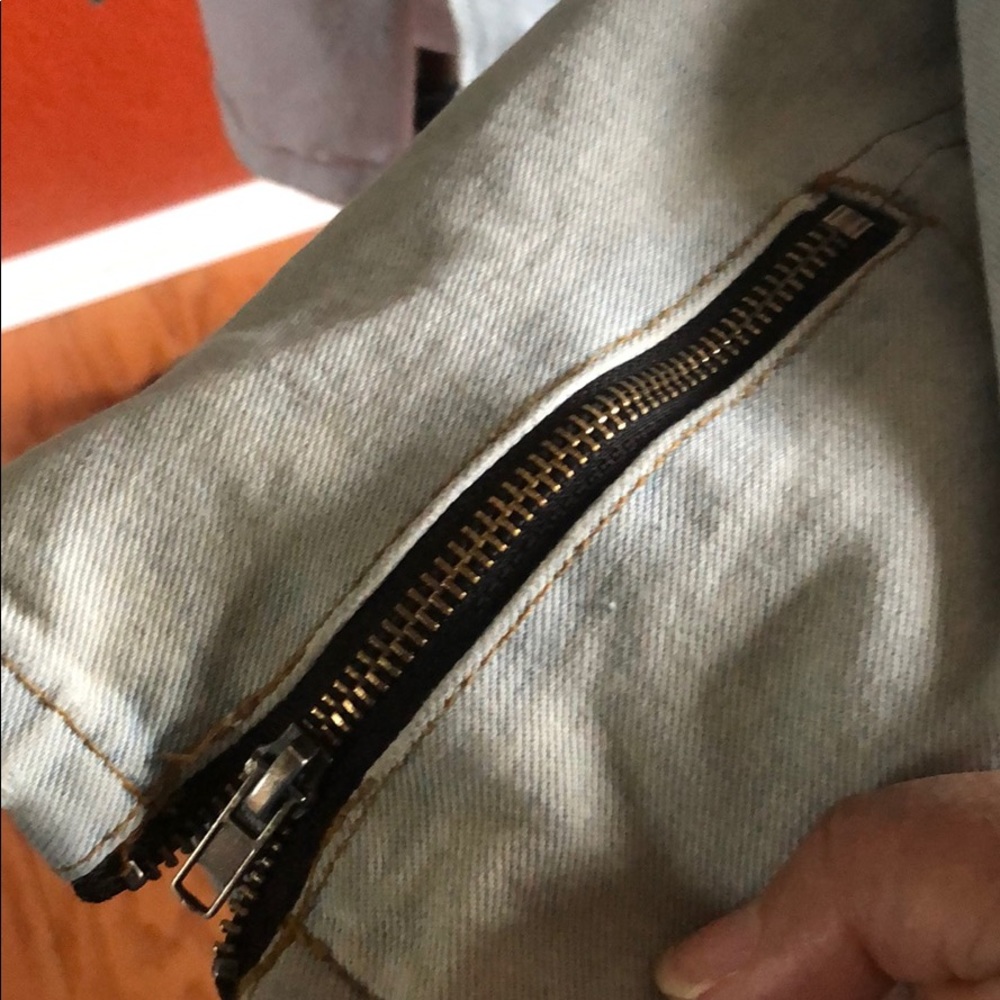 Distressed Whitewashed “Brooklyn” Jacket - Picture 6 of 6